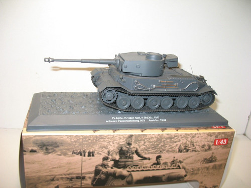 Grande carro tedesco tigre - grande,