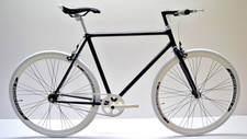 Bici fixed 28 nero bianco single speed personalizzabile