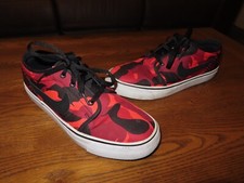 Scarpe sneakers basse Nike Toki basse tessuto rosso mimetico mimetico uomo taglia 9,5