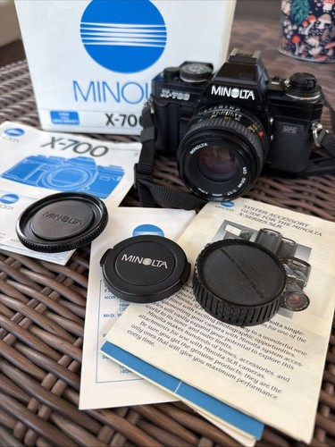 Minolta 700 35mm - 35mm, slr