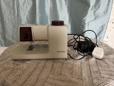 Macchina da cucire portatile SINGER Magic Tailor modello M 100 funzionante con manuale 