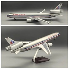 1:130 MD-11 Aircraft Model
