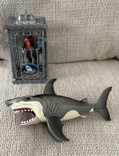 Animal planet shark attack - animal,