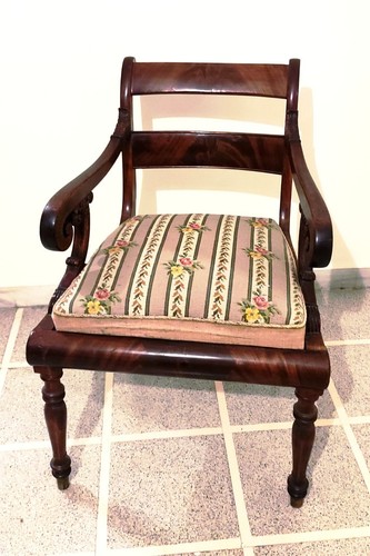 Poltroncina epoca in legno - d',