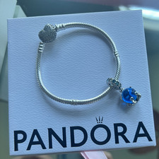 Bracciale Pandora Cuore Simbolo con Charm Polpo Murano e Pietre Lucide