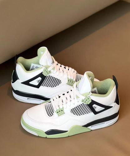 Nike air jordan retro - air,