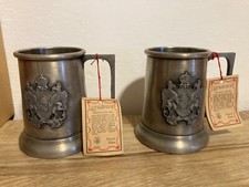 boccali da birra in peltro