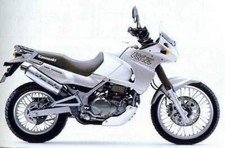 KAWASAKI KLE 500 RICAMBI MOTORE FORCELLA FRENI FARI LEVE PEDANE ELETTRICO STOP 