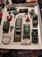 LOTTO MEZZI MILITARI 1/32-1/72- ANNI'70/80