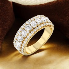 Fascia di fidanzamento in oro