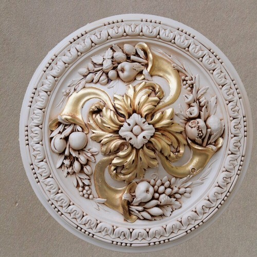 Rosone gesso decorato a - gesso,
