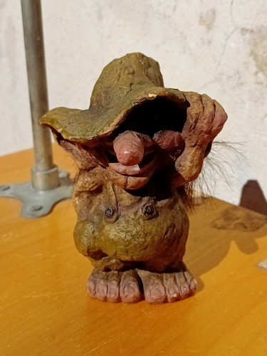 Nyform troll 264 - troll, with