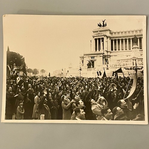 Corteo roma mostra - roma, rivoluzione