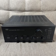 Amplificatore stereo integrato