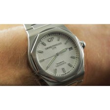 Girard-Perregaux Laureato -