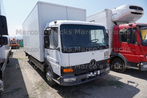 Foto camion mercedes benz - foto,