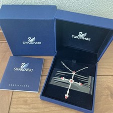 Collana in argento con croce