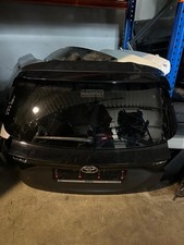 PORTELLONE COFANO BAULE POSTERIORE TOYOTA YARIS 4° XP210/D, dal 2020