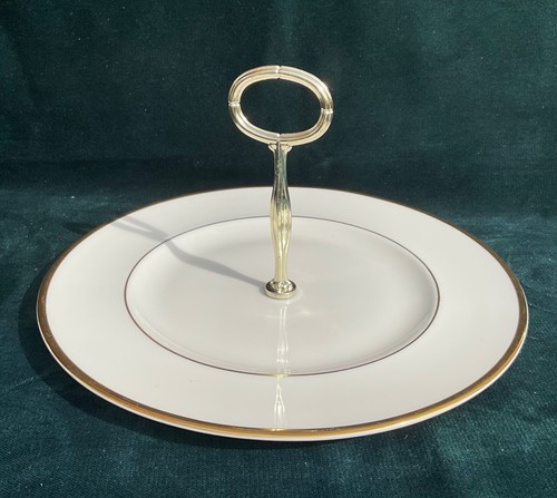Royal doulton alice - royal,