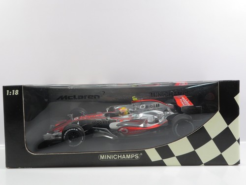 Minichamps 530071802 - 1:18,