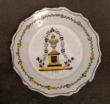 Piatto in terracotta, XVIII