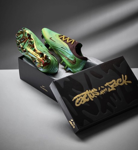 Travis scott phantom - travis’s,