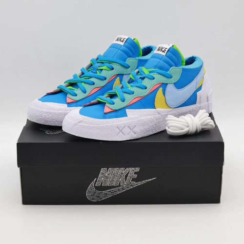 Taglia dm7901 400 - kaws, x