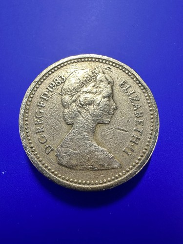 Rare one pound 1983 queen - one,