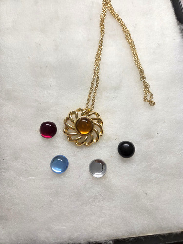 Spilla collana fiore cabochon