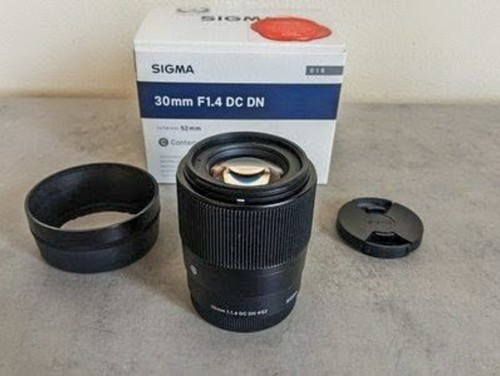 Sigma 30mm dc dn - 30mm, f1.4