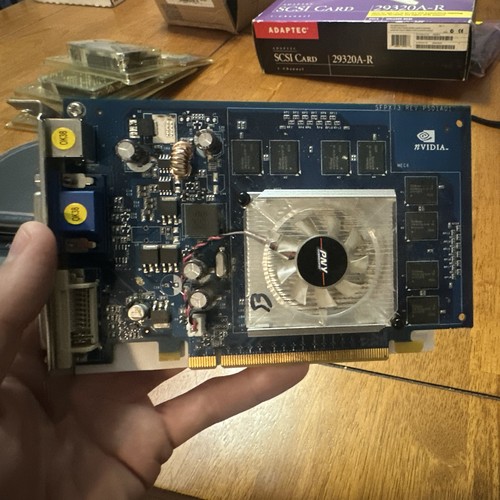 Pny geforce 7300 256mb - 256mb, ddr2