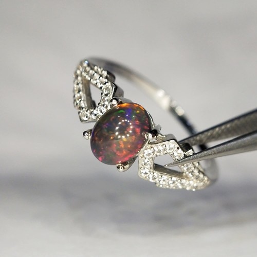 Anello ovale opale - , creato