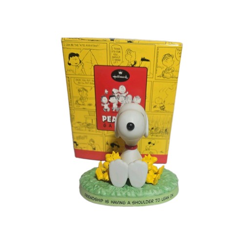 Hallmark peanuts gallery - hallmark,
