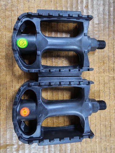 Pedali bici plastica nera - pedali,