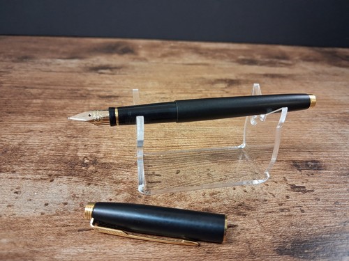 Parker fountain pen - pen, 14k