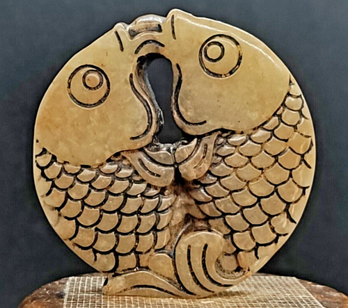 Vecchio ciondolo antico giada