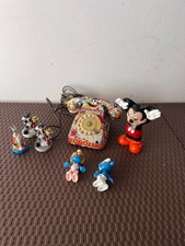 Lotto giocattoli e telefono 