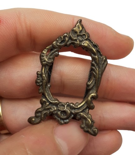 Miniatura cornicetta - *hh*,