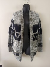 Cardigan maglione aperto