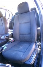 asiento delantero izquierdo