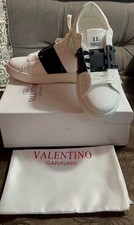 Valentino Garavani 11. Rockstud Untitled Sneakers Pelle Uomo Bianche/Nere EU42