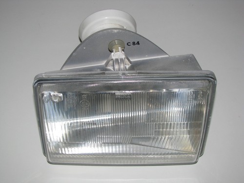 Faro proiettore anteriore