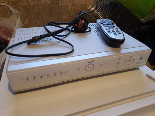 Sky box bianco - sky+,
