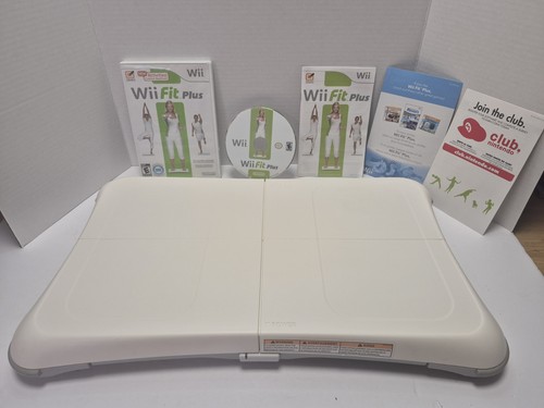 Nintendo wii fit plus - nintendo,