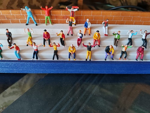 Subbuteo spettatori dipinti - 25,