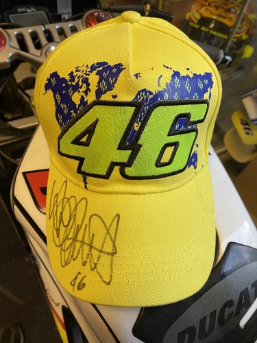 Cappello autografato valentino - autografato,