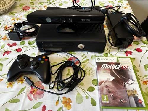 Xbox 360 slim - 4gb, controller