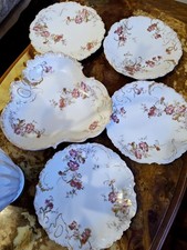 Antico servizio piatti