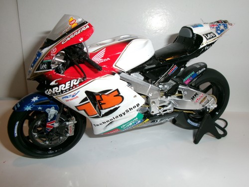 Casey stoner honda rc211v - honda,
