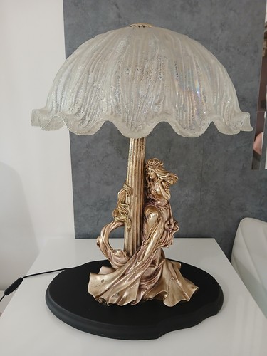 Grande lampada tavolo - da,